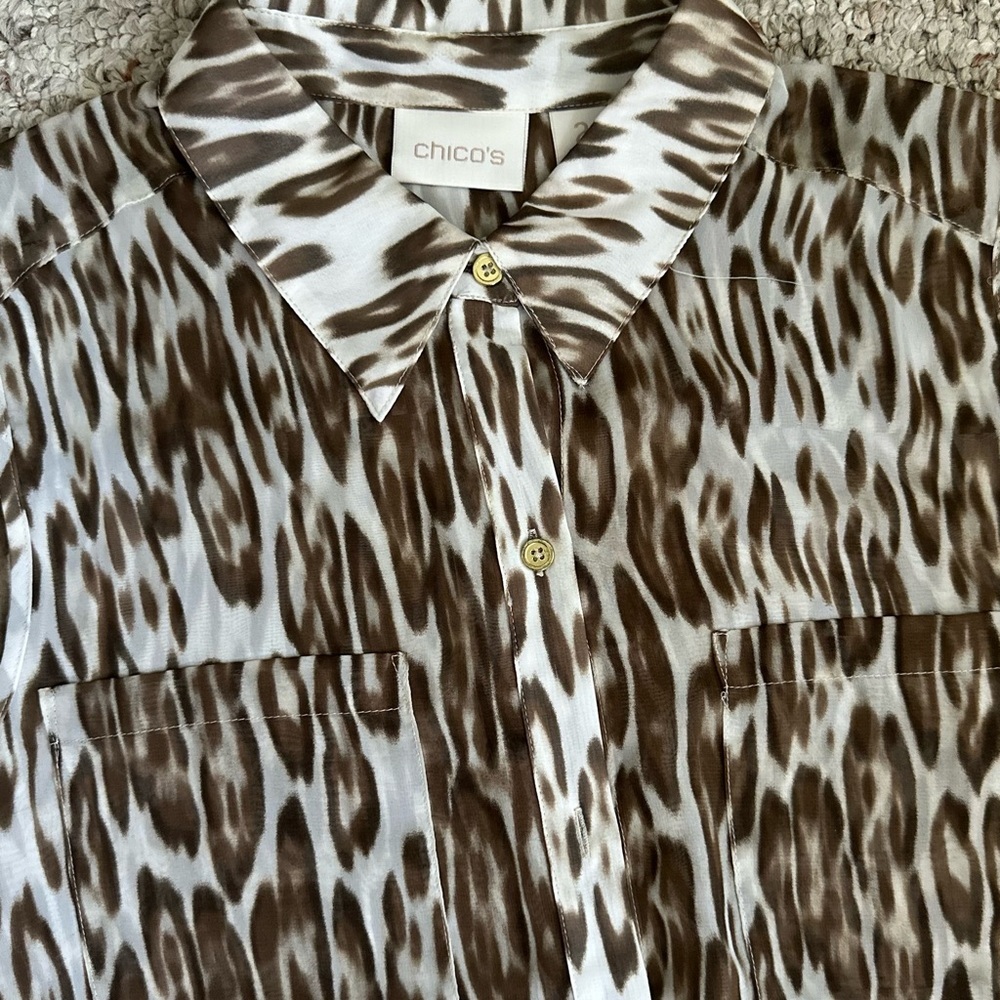 Chico’s Sheer Sleeveless Top Leopard Print Chico’s Size 2 - Picture 9 of 9